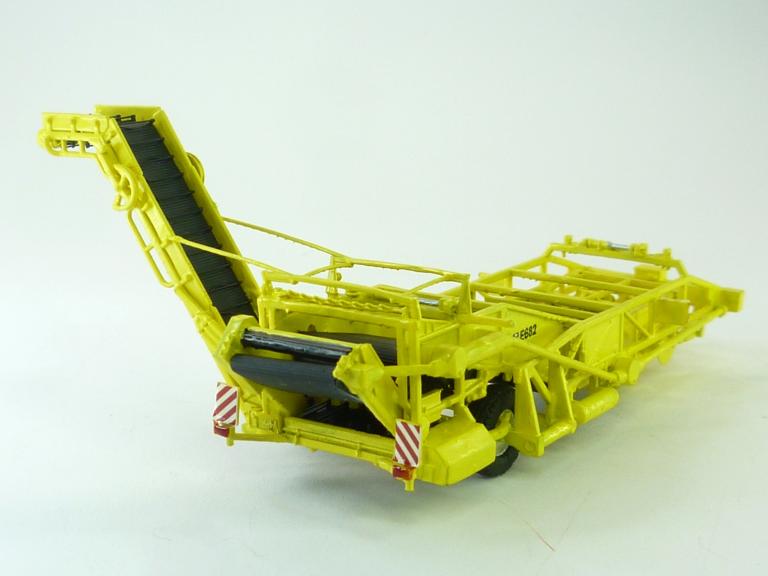 Preview: Kartoffelrodelader Fortschritt E682 gelb Arbeitsstellung 1/32